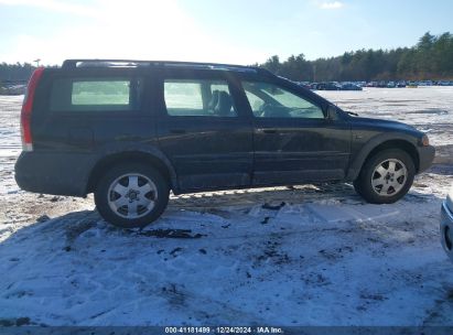 Lot #3051075030 2002 VOLVO V70 XC