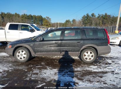 Lot #3051075030 2002 VOLVO V70 XC