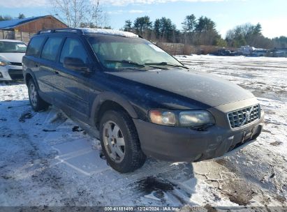 Lot #3051075030 2002 VOLVO V70 XC