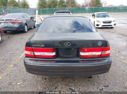 Lot #3051080711 2001 LEXUS ES 300