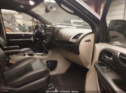 Lot #3057072283 2017 DODGE GRAND CARAVAN SXT