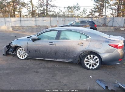 Lot #3051090618 2015 LEXUS ES 300H