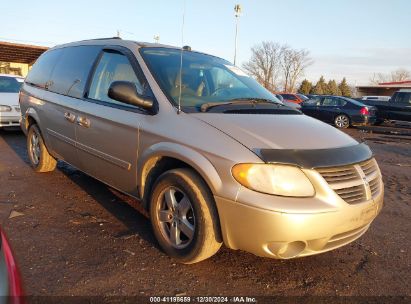 Lot #3056064280 2005 DODGE GRAND CARAVAN SXT