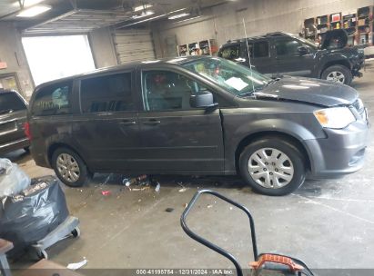 Lot #3052078522 2017 DODGE GRAND CARAVAN SE