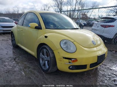 Lot #3056071847 2007 VOLKSWAGEN NEW BEETLE 2.5