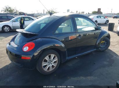 Lot #3056476434 2010 VOLKSWAGEN NEW BEETLE 2.5L