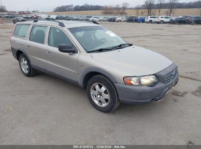 Lot #3052078792 2001 VOLVO V70 XC