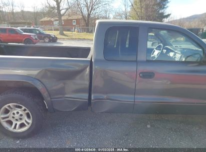 Lot #3051090351 2003 DODGE DAKOTA SXT