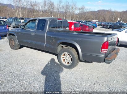 Lot #3051090351 2003 DODGE DAKOTA SXT