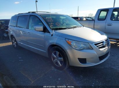 Lot #3056064634 2009 VOLKSWAGEN ROUTAN SE