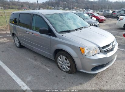 Lot #3052078679 2016 DODGE GRAND CARAVAN SE