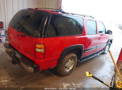 Lot #3051090218 2002 CHEVROLET SUBURBAN 1500 LT