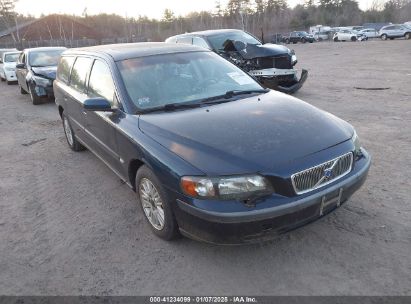 Lot #3051074816 2004 VOLVO V70 2.4