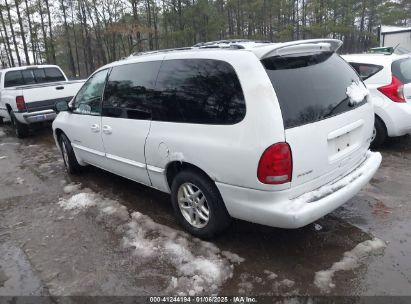 Lot #3050076064 2000 DODGE GRAND CARAVAN SE