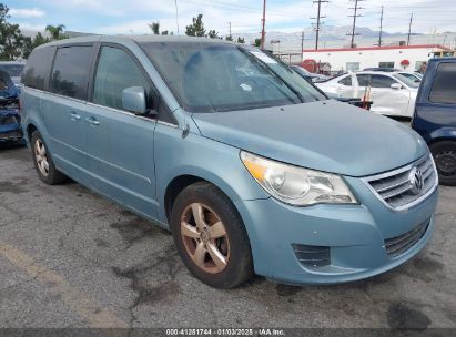 Lot #3053067561 2009 VOLKSWAGEN ROUTAN SE