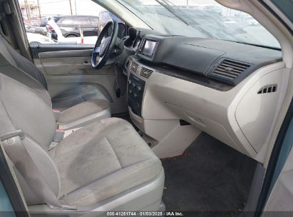 Lot #3053067561 2009 VOLKSWAGEN ROUTAN SE