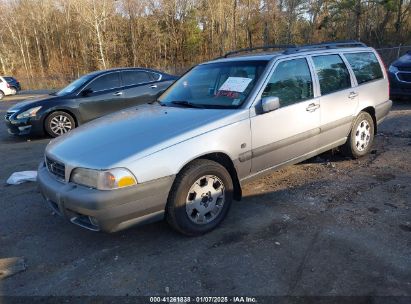 Lot #3056468273 2000 VOLVO V70 XC/XC SE