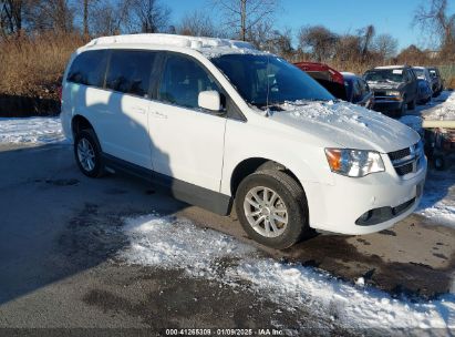 Lot #3057071490 2019 DODGE GRAND CARAVAN SXT