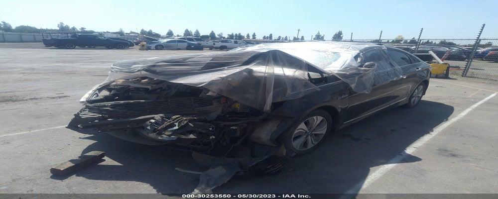 KMHEC4A45FA136628 2015 HYUNDAI SONATA HYBRID photo no. 2