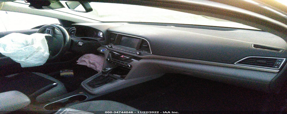 5NPD84LF2JH224067 2018 HYUNDAI ELANTRA photo no. 5
