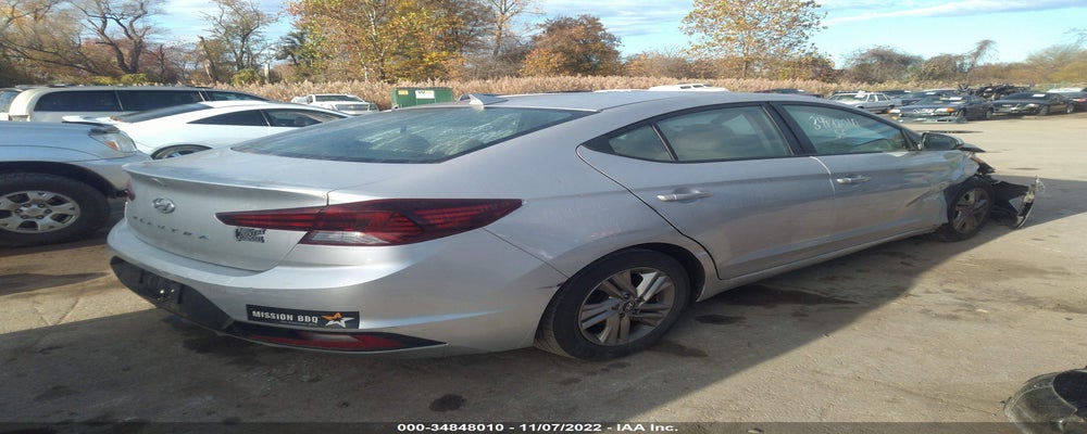 5NPD84LF3KH471096 2019 HYUNDAI ELANTRA photo no. 4