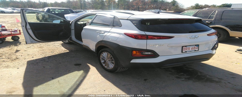 KM8K2CAA8JU132702 2018 HYUNDAI KONA photo no. 3