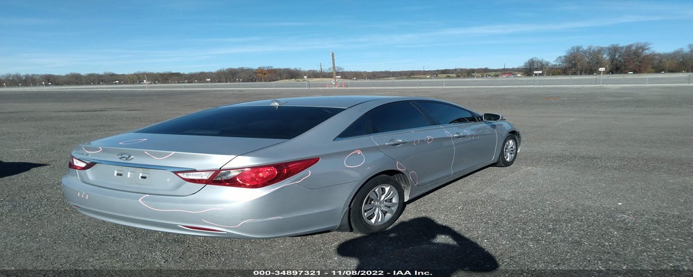 5NPEB4AC4BH170366 2011 HYUNDAI SONATA photo no. 4