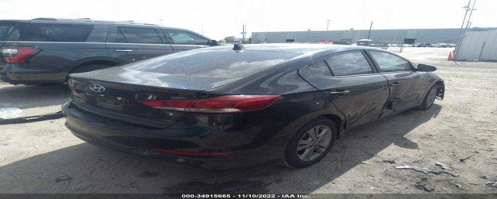 KMHD84LF5HU103657 2017 HYUNDAI ELANTRA photo no. 4