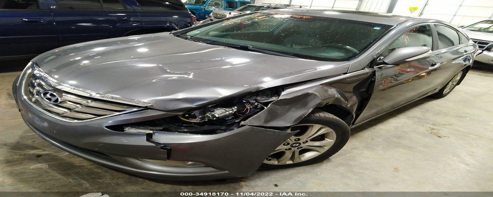 5NPEC4AC4BH176455 2011 HYUNDAI SONATA photo no. 2