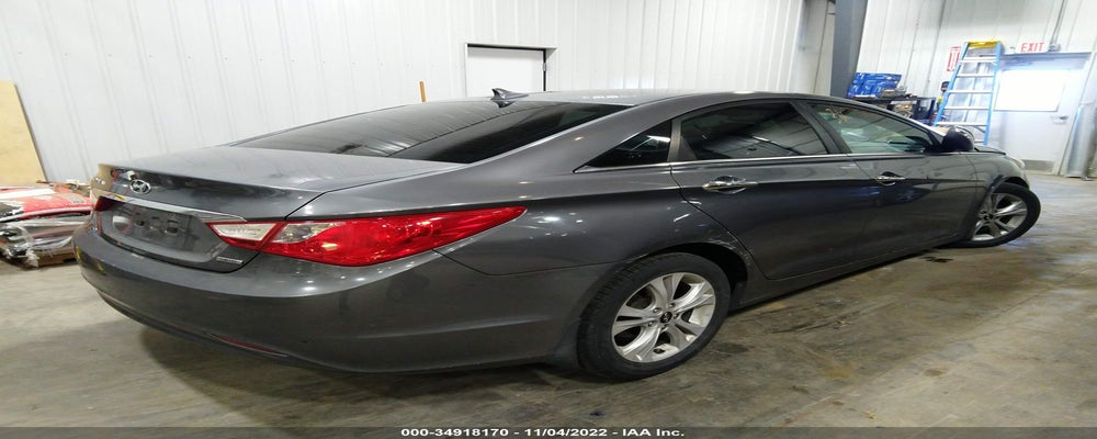 5NPEC4AC4BH176455 2011 HYUNDAI SONATA photo no. 4