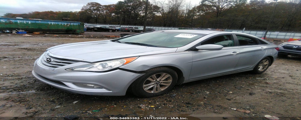 5NPEB4AC8DH711339 2013 HYUNDAI SONATA photo no. 2