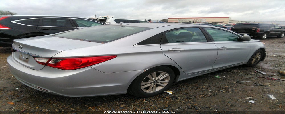 5NPEB4AC8DH711339 2013 HYUNDAI SONATA photo no. 4