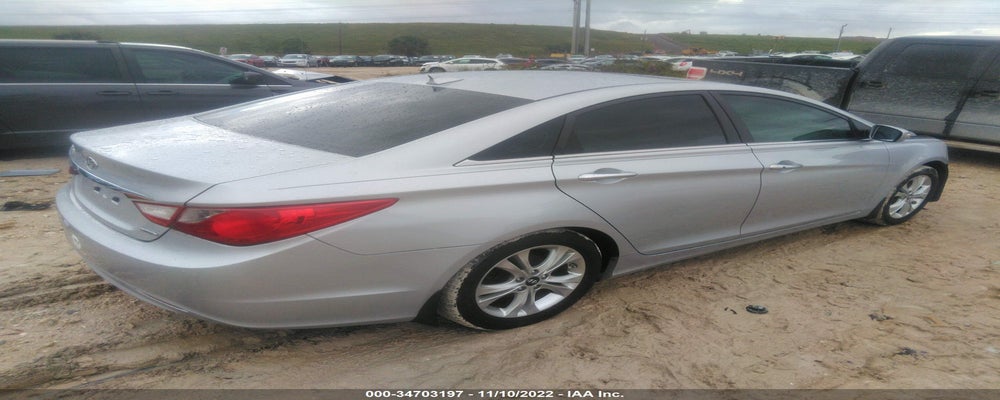5NPEC4AC1DH665821 2013 HYUNDAI SONATA photo no. 4