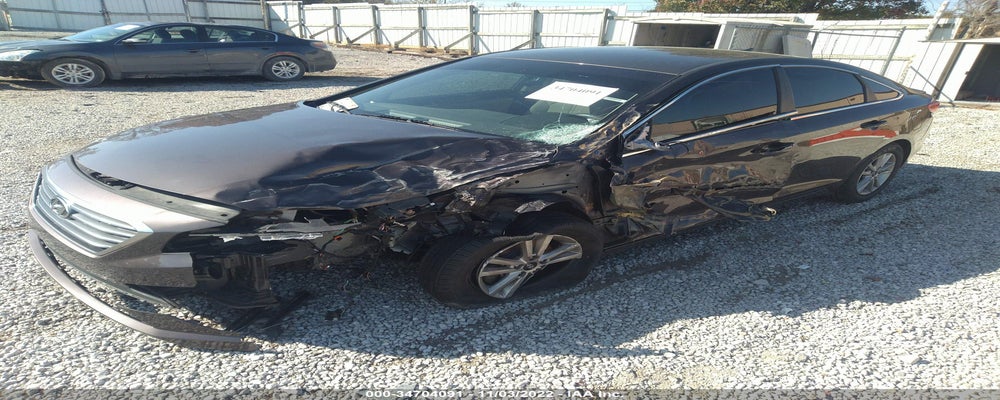 5NPE24AF7FH200542 2015 HYUNDAI SONATA photo no. 2