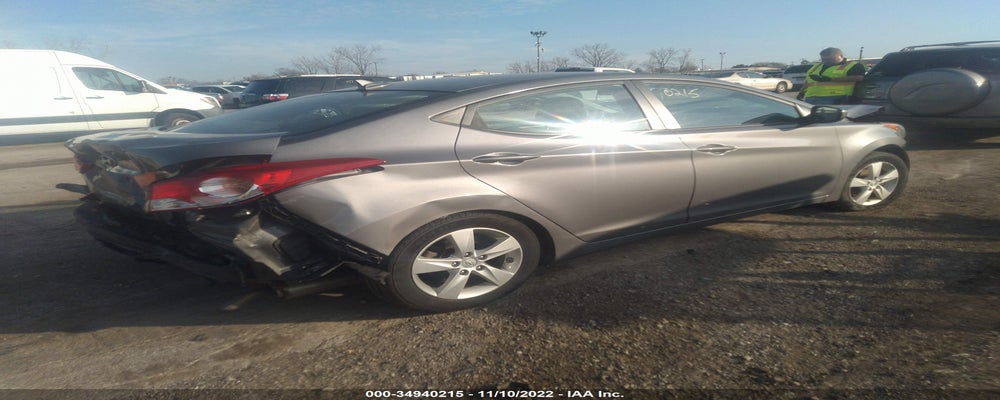5NPDH4AE0DH443723 2013 HYUNDAI ELANTRA photo no. 4