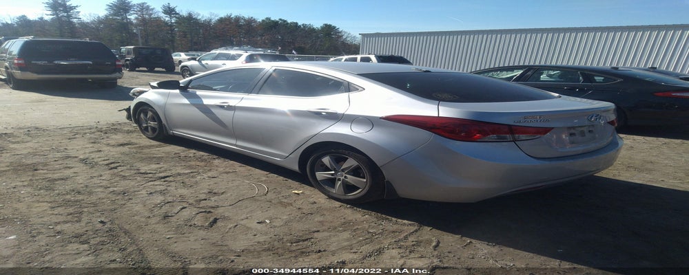 KMHDH4AE3DU957454 2013 HYUNDAI ELANTRA photo no. 3