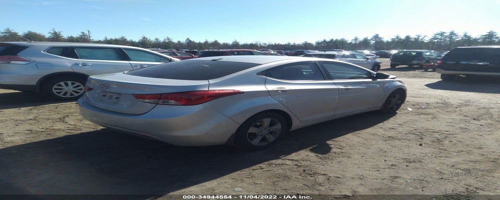 KMHDH4AE3DU957454 2013 HYUNDAI ELANTRA photo no. 4