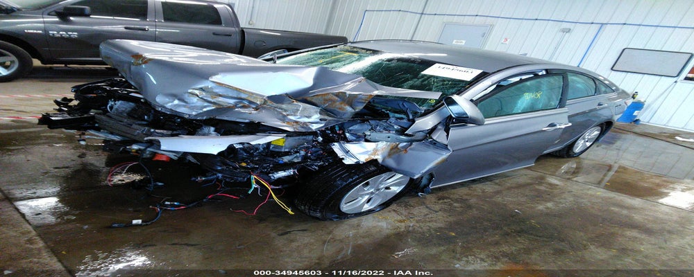 KMHEC4A40FA131031 2015 HYUNDAI SONATA HYBRID photo no. 2