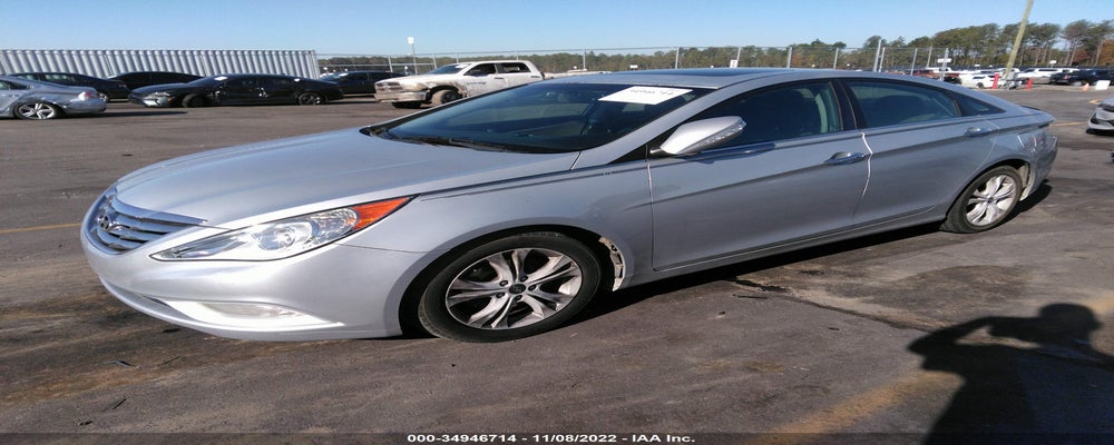 5NPEC4AC6BH019686 2011 HYUNDAI SONATA photo no. 2