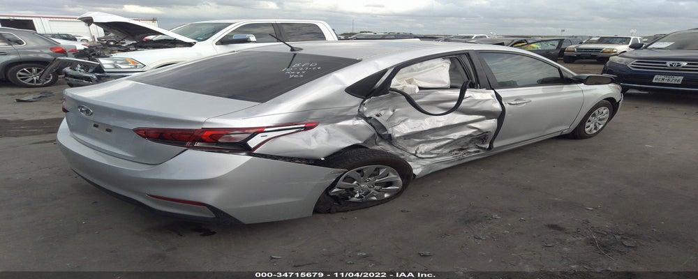 3KPC24A36JE021788 2018 HYUNDAI ACCENT photo no. 4