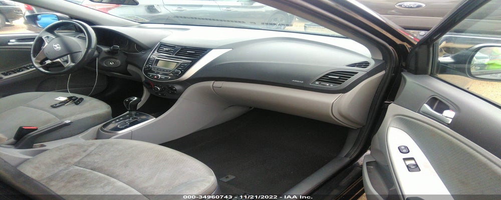 KMHCU5AE3HU355561 2017 HYUNDAI ACCENT photo no. 5