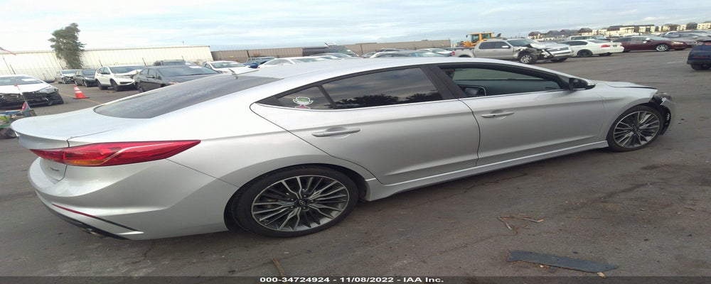 KMHD04LB3JU477002 2018 HYUNDAI ELANTRA photo no. 4