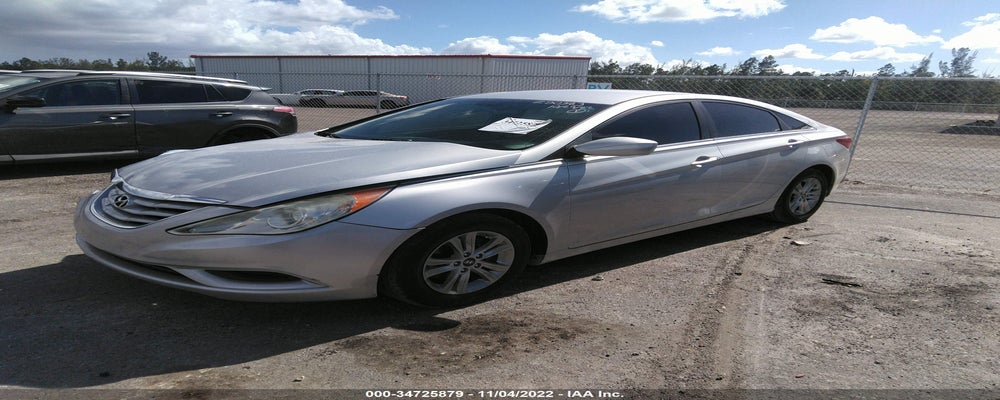 5NPEB4AC8DH655757 2013 HYUNDAI SONATA photo no. 2