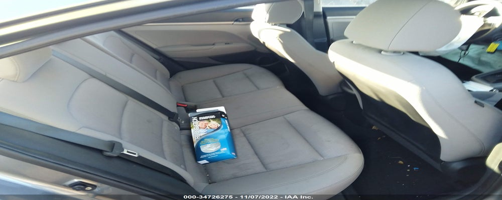KMHD74LF2JU581947 2018 HYUNDAI ELANTRA photo no. 8