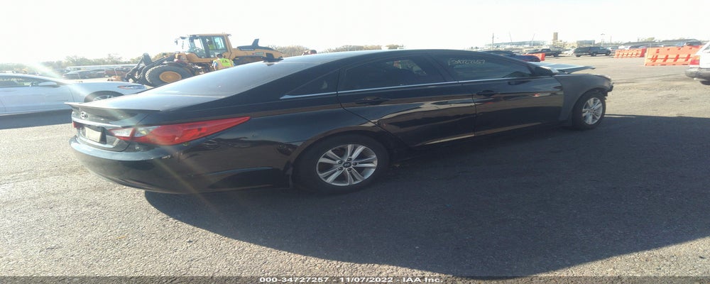 5NPEB4AC1DH688390 2013 HYUNDAI SONATA photo no. 4