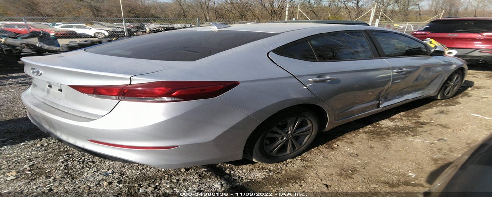 KMHD84LF8JU492073 2018 HYUNDAI ELANTRA photo no. 4