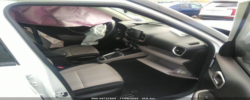 KMHRC8A33MU063979 2021 HYUNDAI VENUE photo no. 5