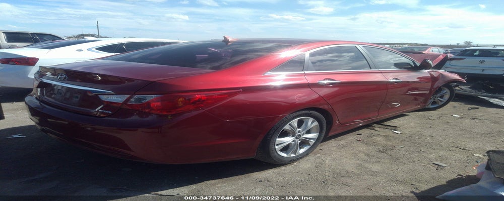 5NPEC4AC4BH264678 2011 HYUNDAI SONATA photo no. 4