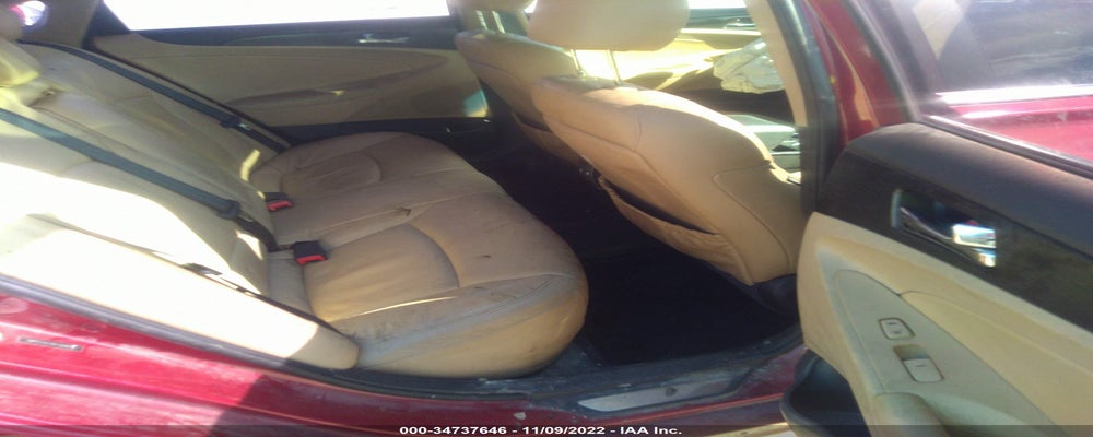 5NPEC4AC4BH264678 2011 HYUNDAI SONATA photo no. 8