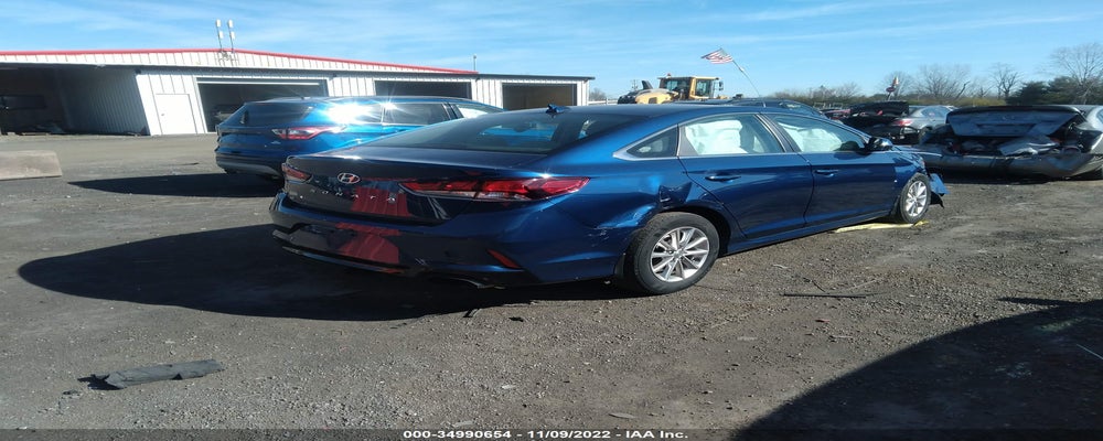 5NPE24AF8JH723027 2018 HYUNDAI SONATA photo no. 4